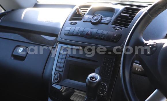 Buy Used Mercedes-Benz Viano Silver Car in Windhoek in Namibia Buy Used Mercedes-Benz Viano Silver Car in Windhoek in Namibia