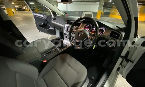 Buy Used Volkswagen Golf White Car in Gobabis in Omaheke Buy Used Volkswagen Golf White Car in Gobabis in Omaheke