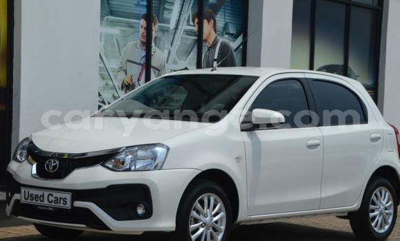 Buy Used Toyota Etios White Car in Gobabis in Omaheke