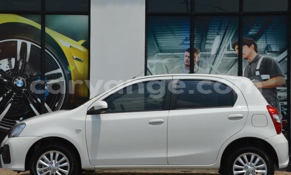 Acheter Occasion Voiture Toyota Etios Blanc à Gobabis, Omaheke Acheter Occasion Voiture Toyota Etios Blanc à Gobabis, Omaheke