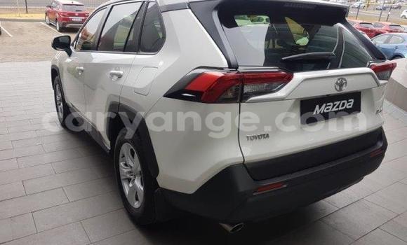 Acheter Occasion Voiture Toyota RAV4 Blanc à Karasburg, Karas Acheter Occasion Voiture Toyota RAV4 Blanc à Karasburg, Karas