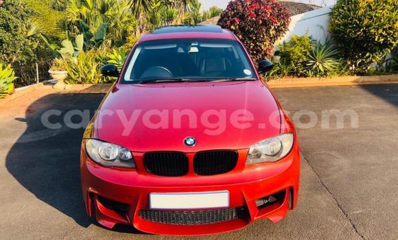 Acheter Occasion Voiture BMW 1er Rouge à Gobabis, Omaheke Acheter Occasion Voiture BMW 1er Rouge à Gobabis, Omaheke