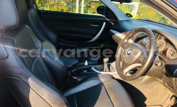 Acheter Occasion Voiture BMW 1er Rouge à Gobabis, Omaheke Acheter Occasion Voiture BMW 1er Rouge à Gobabis, Omaheke