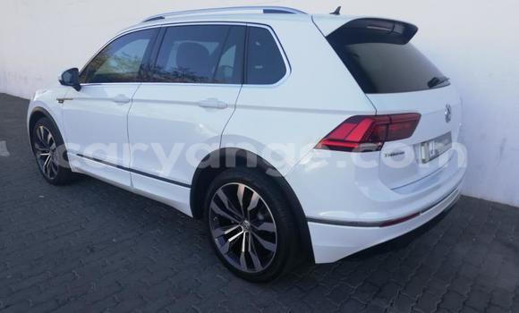 Buy Used Volkswagen Tiguan White Car in Gobabis in Omaheke Buy Used Volkswagen Tiguan White Car in Gobabis in Omaheke