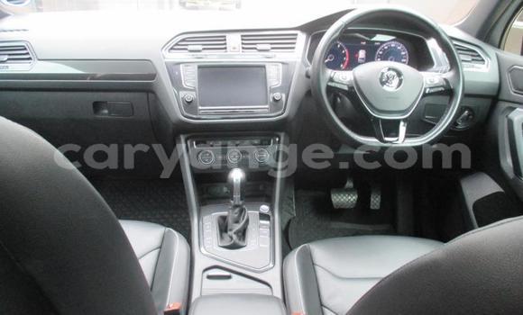 Buy Used Volkswagen Tiguan Silver Car in Grootfontein in Namibia Buy Used Volkswagen Tiguan Silver Car in Grootfontein in Namibia