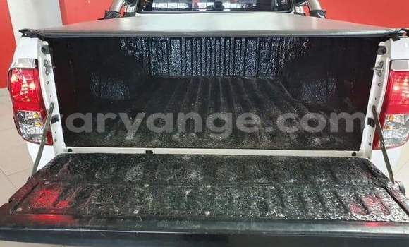 Buy Used Toyota Hilux White Car in Windhoek in Namibia Buy Used Toyota Hilux White Car in Windhoek in Namibia