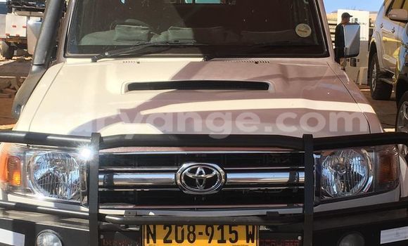 Buy Used Toyota Land Cruiser White Car in Windhoek in Namibia Buy Used Toyota Land Cruiser White Car in Windhoek in Namibia
