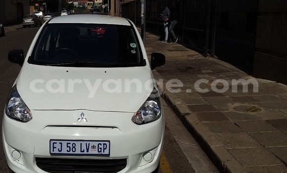 Acheter Occasion Voiture Mitsubishi Mirage Blanc à Windhoek, Namibie Acheter Occasion Voiture Mitsubishi Mirage Blanc à Windhoek, Namibie