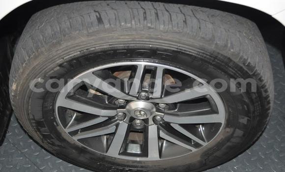 Acheter Occasion Voiture Toyota Hilux Blanc à Gobabis, Omaheke Acheter Occasion Voiture Toyota Hilux Blanc à Gobabis, Omaheke