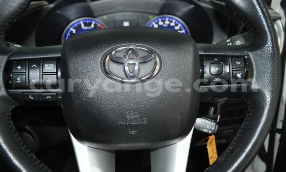 Acheter Occasion Voiture Toyota Hilux Blanc à Gobabis, Omaheke Acheter Occasion Voiture Toyota Hilux Blanc à Gobabis, Omaheke