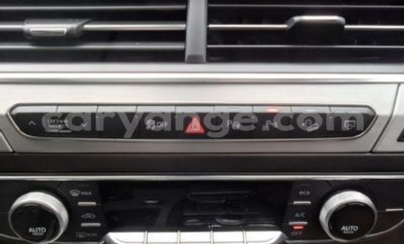 Acheter Occasion Voiture Audi Q7 Blanc à Walvis Bay, Namibie Acheter Occasion Voiture Audi Q7 Blanc à Walvis Bay, Namibie