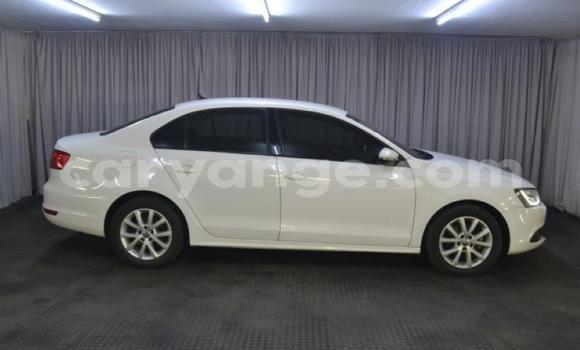 Acheter Occasion Voiture Volkswagen Jetta Blanc à Gobabis, Omaheke Acheter Occasion Voiture Volkswagen Jetta Blanc à Gobabis, Omaheke