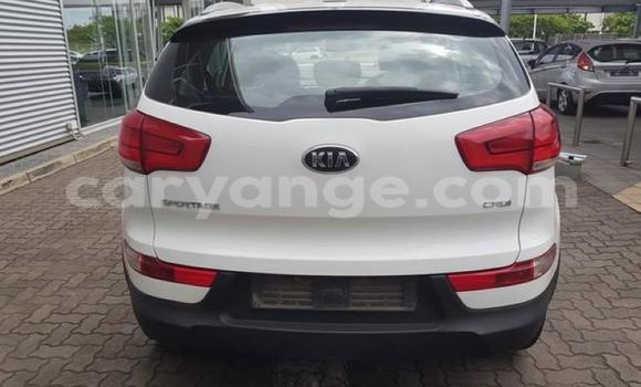 Acheter Occasion Voiture Kia Sportage Blanc à Gobabis, Omaheke Acheter Occasion Voiture Kia Sportage Blanc à Gobabis, Omaheke
