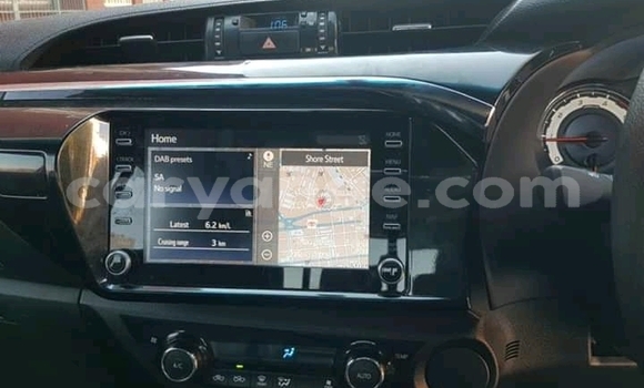 Acheter Occasion Voiture Toyota Hilux Blanc à Gobabis, Omaheke Acheter Occasion Voiture Toyota Hilux Blanc à Gobabis, Omaheke