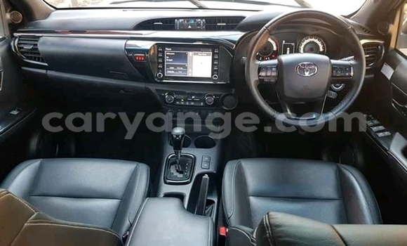 Acheter Occasion Voiture Toyota Hilux Blanc à Gobabis, Omaheke Acheter Occasion Voiture Toyota Hilux Blanc à Gobabis, Omaheke