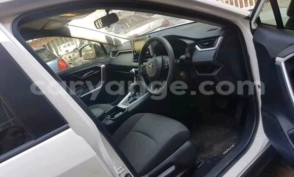 Acheter Occasion Voiture Toyota Hilux Blanc à Gobabis, Omaheke Acheter Occasion Voiture Toyota Hilux Blanc à Gobabis, Omaheke