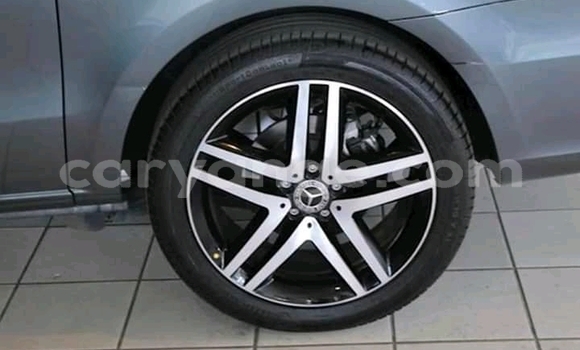 Acheter Occasion Voiture Mercedes-Benz Vito Gris à Gobabis, Omaheke Acheter Occasion Voiture Mercedes-Benz Vito Gris à Gobabis, Omaheke