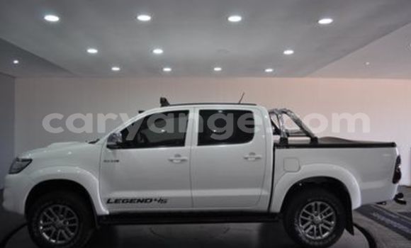 Buy Used Toyota Hilux White Car in Windhoek in Namibia Buy Used Toyota Hilux White Car in Windhoek in Namibia