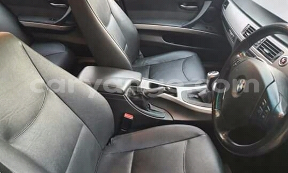 Acheter Occasion Voiture BMW 3200 Noir à Walvis Bay, Namibie Acheter Occasion Voiture BMW 3200 Noir à Walvis Bay, Namibie