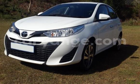 Buy Used Toyota Yaris White Car in Gobabis in Omaheke Buy Used Toyota Yaris White Car in Gobabis in Omaheke