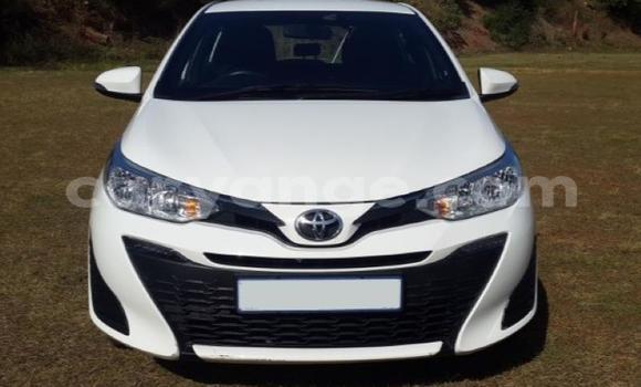 Buy Used Toyota Yaris White Car in Gobabis in Omaheke Buy Used Toyota Yaris White Car in Gobabis in Omaheke