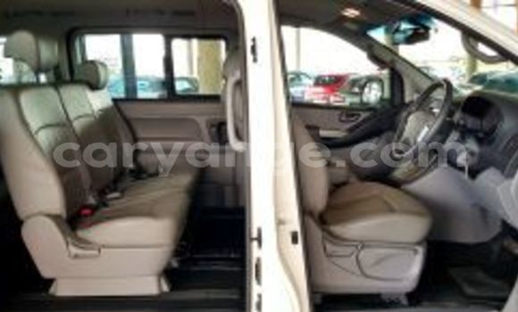 Buy Used Hyundai H1 White Car in Swakopmund in Namibia Buy Used Hyundai H1 White Car in Swakopmund in Namibia