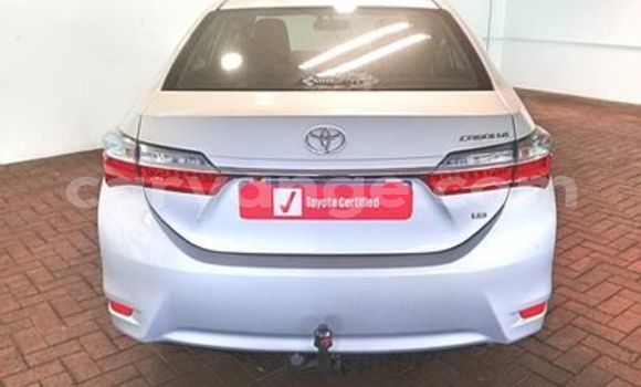 Acheter Occasion Voiture Toyota Corolla Blanc à Swakopmund, Namibie Acheter Occasion Voiture Toyota Corolla Blanc à Swakopmund, Namibie