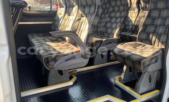 Buy Used Mercedes-Benz 190 White Car in Swakopmund in Namibia Buy Used Mercedes-Benz 190 White Car in Swakopmund in Namibia