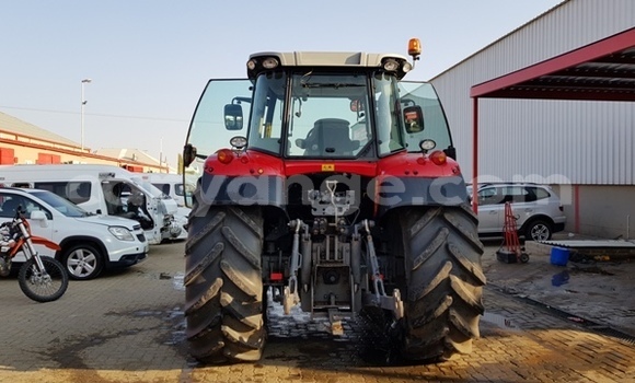Buy Used Caterpillar 120 Red Truck in Windhoek in Namibia Buy Used Caterpillar 120 Red Truck in Windhoek in Namibia