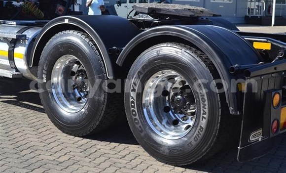 Buy Used Freightliner 90 Cum 500 White Truck in Windhoek in Namibia Buy Used Freightliner 90 Cum 500 White Truck in Windhoek in Namibia