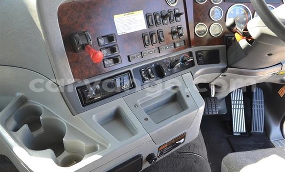 Buy Used Freightliner 90 Cum 500 White Truck in Windhoek in Namibia Buy Used Freightliner 90 Cum 500 White Truck in Windhoek in Namibia