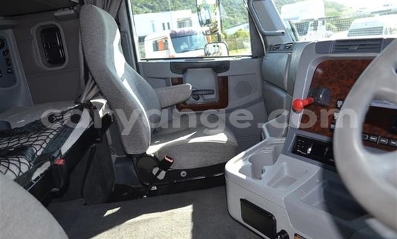 Buy Used Freightliner 90 Cum 500 White Truck in Windhoek in Namibia Buy Used Freightliner 90 Cum 500 White Truck in Windhoek in Namibia