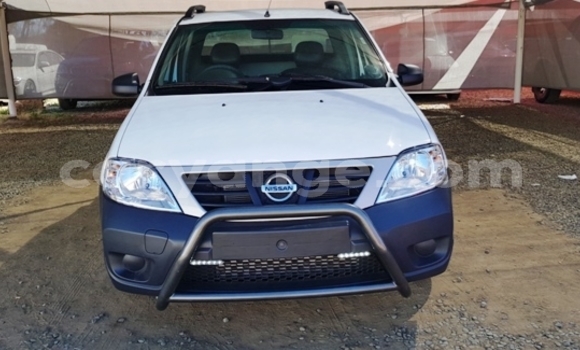 Buy Used Nissan NP 300 White Car in Windhoek in Namibia Buy Used Nissan NP 300 White Car in Windhoek in Namibia