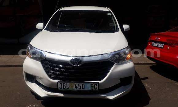 Acheter Occasion Voiture Toyota Avanza Blanc à Windhoek, Namibie Acheter Occasion Voiture Toyota Avanza Blanc à Windhoek, Namibie