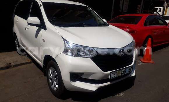 Acheter Occasion Voiture Toyota Avanza Blanc à Windhoek, Namibie Acheter Occasion Voiture Toyota Avanza Blanc à Windhoek, Namibie
