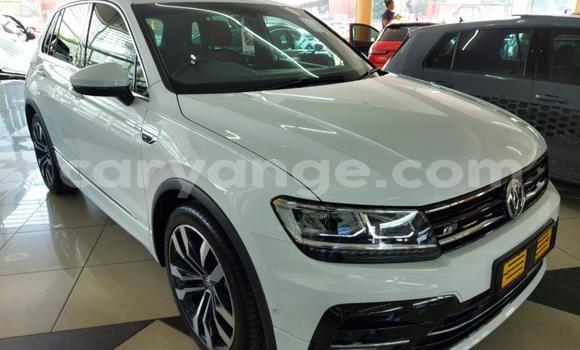 Buy Used Volkswagen Tiguan White Car in Gobabis in Omaheke