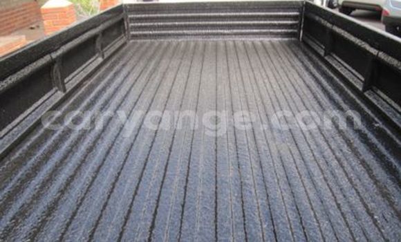 Buy Used Kia K7 White Car in Windhoek in Namibia Buy Used Kia K7 White Car in Windhoek in Namibia