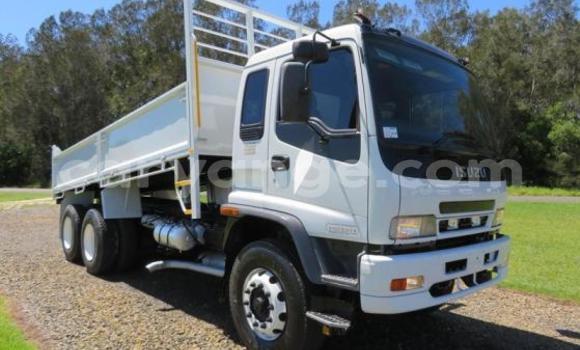 Buy Used Isuzu FTR 850 White Truck in Gobabis in Omaheke Buy Used Isuzu FTR 850 White Truck in Gobabis in Omaheke