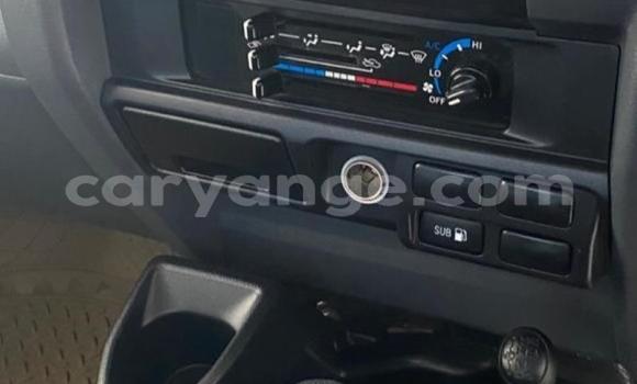 Acheter Occasion Voiture Toyota Land Cruiser Marron à Gobabis, Omaheke Acheter Occasion Voiture Toyota Land Cruiser Marron à Gobabis, Omaheke