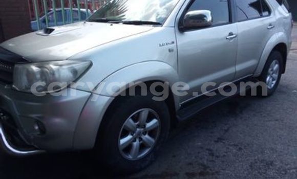 Buy Used Toyota Fortuner Silver Car in Windhoek in Namibia Buy Used Toyota Fortuner Silver Car in Windhoek in Namibia