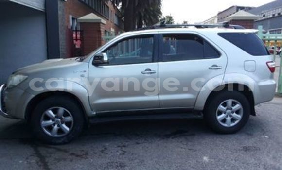 Buy Used Toyota Fortuner Silver Car in Windhoek in Namibia Buy Used Toyota Fortuner Silver Car in Windhoek in Namibia