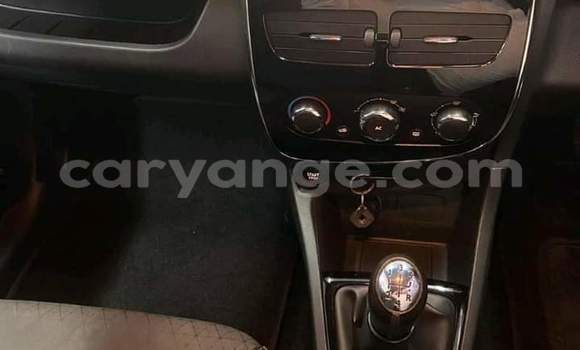 Buy Used Renault Clio Blue Car in Gobabis in Omaheke Buy Used Renault Clio Blue Car in Gobabis in Omaheke