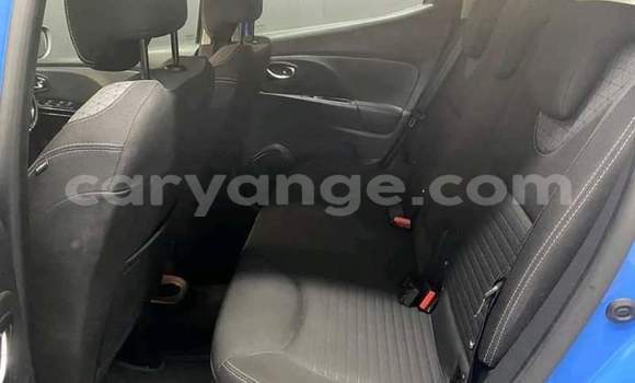 Buy Used Renault Clio Blue Car in Gobabis in Omaheke Buy Used Renault Clio Blue Car in Gobabis in Omaheke