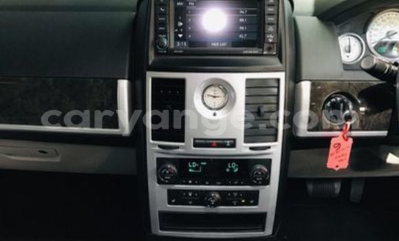 Buy Used Chrysler Voyager Silver Car in Windhoek in Namibia Buy Used Chrysler Voyager Silver Car in Windhoek in Namibia