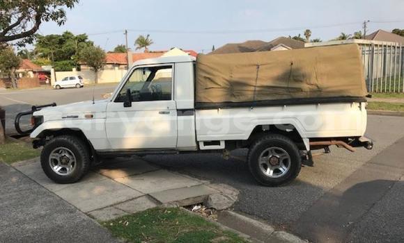 Acheter Occasion Voiture Toyota Land Cruiser Marron à Windhoek, Namibie Acheter Occasion Voiture Toyota Land Cruiser Marron à Windhoek, Namibie