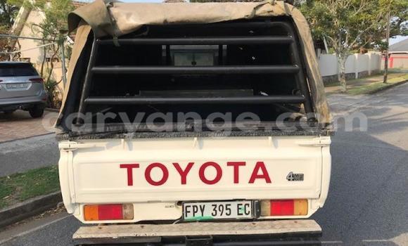 Acheter Occasion Voiture Toyota Land Cruiser Marron à Windhoek, Namibie Acheter Occasion Voiture Toyota Land Cruiser Marron à Windhoek, Namibie