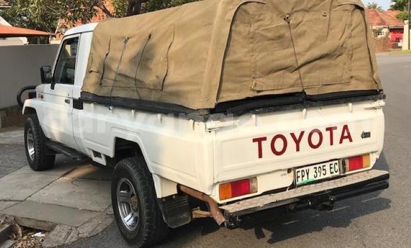 Acheter Occasion Voiture Toyota Land Cruiser Marron à Windhoek, Namibie Acheter Occasion Voiture Toyota Land Cruiser Marron à Windhoek, Namibie