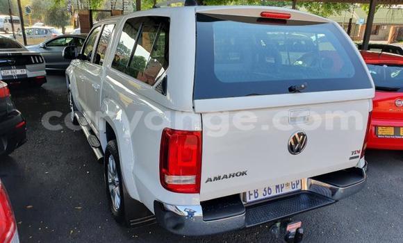 Acheter Occasion Voiture Volkswagen Amarok Blanc à Windhoek, Namibie Acheter Occasion Voiture Volkswagen Amarok Blanc à Windhoek, Namibie