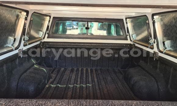 Buy Used Toyota Hilux White Car in Gobabis in Omaheke Buy Used Toyota Hilux White Car in Gobabis in Omaheke