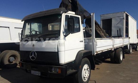 Buy Used Mercedes‒Benz 2628 White Truck in Windhoek in Namibia Buy Used Mercedes‒Benz 2628 White Truck in Windhoek in Namibia